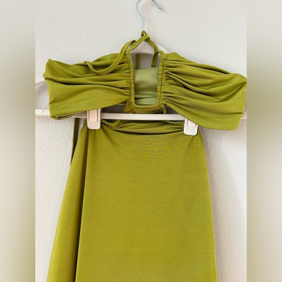 Showpo heath cut out halter neck midi dress - Picture 6 of 10